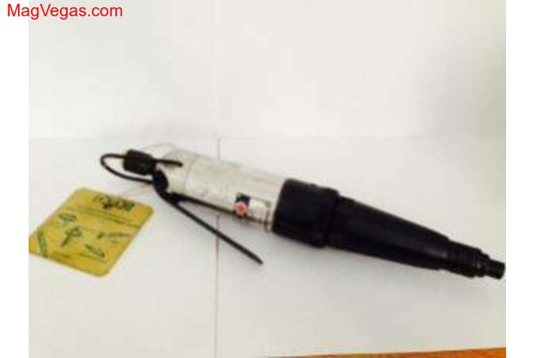 Машина (отвертка) завертывающая на балансирной подвеске