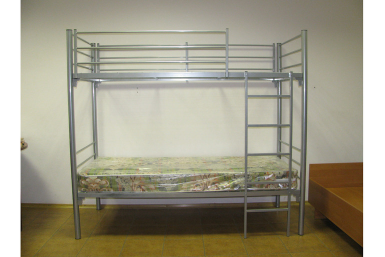 Кровати из металла оптом для хостелов, общежитий