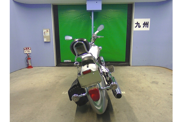 Мотоцикл круизер Yamaha Dragstar 1100 Classic рама VP13J боковые мотосумки гв 2008