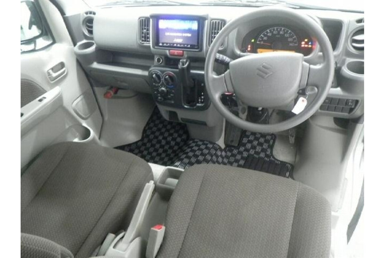 Микровэн Suzuki Every минивэн кузов DA17V модификация Join 4WD гв 2015